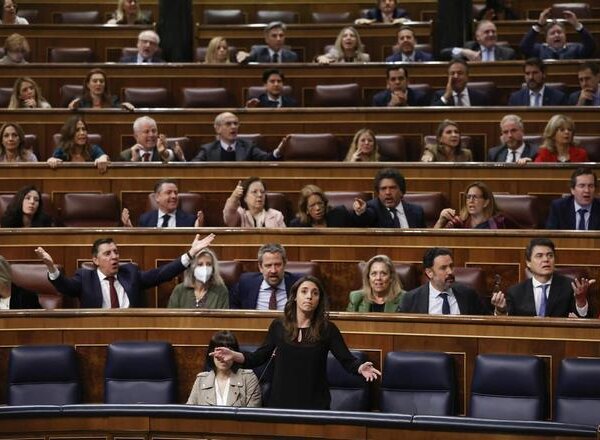 IU y los comuns insisten en la “cultura de la violación” pero evitan sumarse a la acusación de Irene Montero