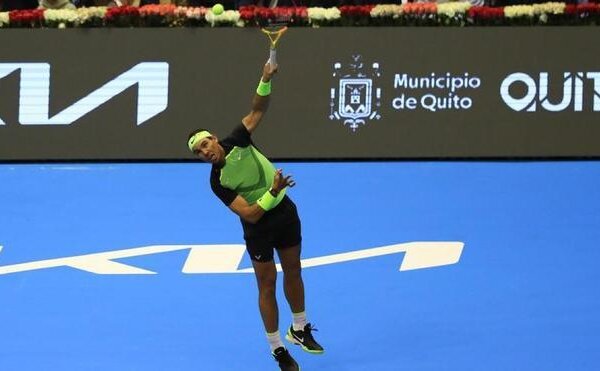 Ruud obtiene su primera victoria ante Nadal en un partido de exhibición en Ecuador