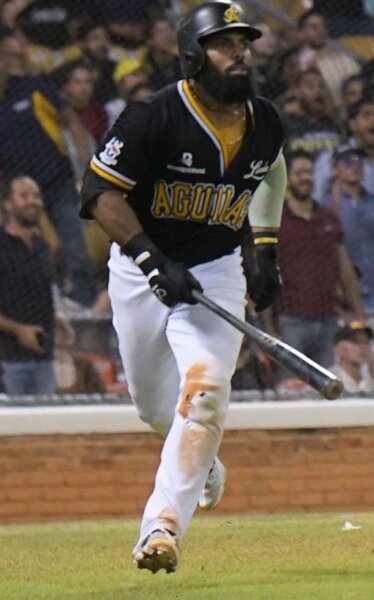 Céspedes dio 2 HRS, Tavarez uno. Águilas vencen al Escogido y estan firmes en primero
