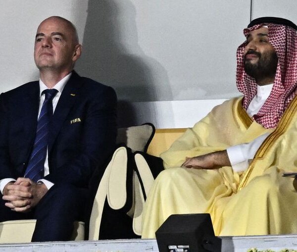 Mundial de Qatar 2022: con un inesperado triunfo ante Argentina y el poder del petróleo, el polémico príncipe saudita Mohammed ben Salman gana protagonismo