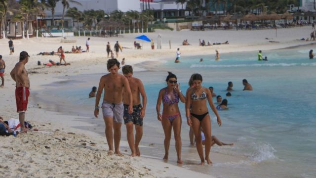 Cancún: hoteleros suplican aplazar a primavera el nuevo impuesto