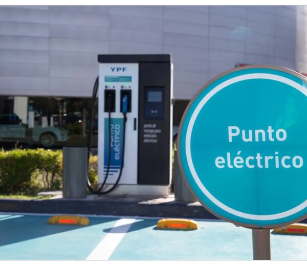 Este Verano, con YPF podes ir a la costa con tu auto eléctrico
