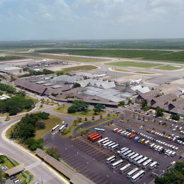 Aeropuerto Punta Cana, el imán del turismo en RD, celebra su 39 aniversario