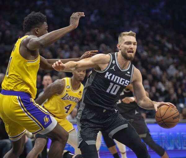 Unos Kings equilibrados se imponen 134-120 a los Lakers