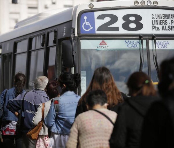 Navidad: cómo funcionará el transporte público, las guardias y el sistema de recolección de basura