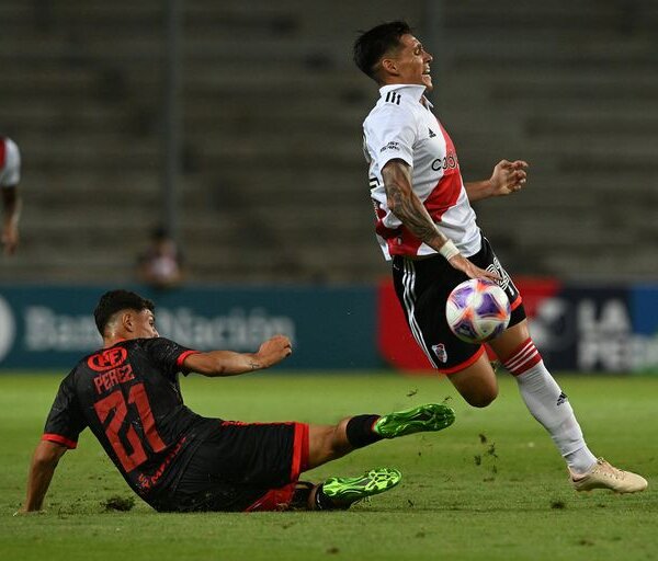 River Plate: el debut de Martín Demichelis terminó con derrota por penales y preocupación por la lesión de Kranevitter