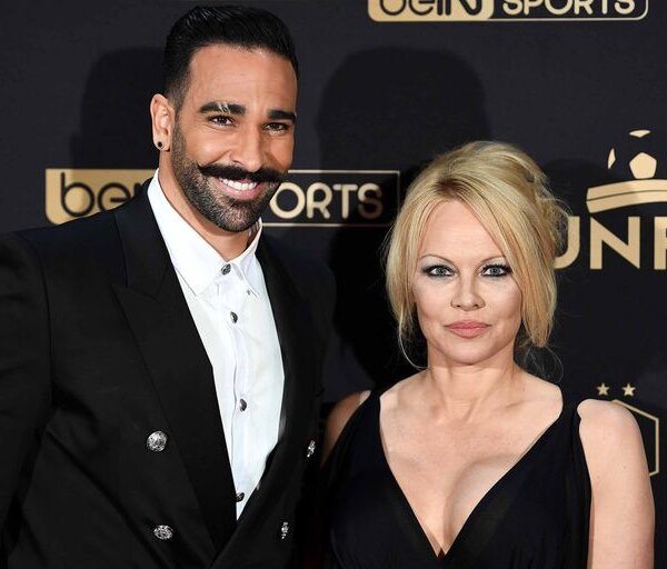 Adil Rami, el jugador francés que trató de violenta a la selección fue denunciado por violencia de género por Pamela Anderson cuando eran pareja