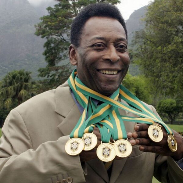 La muerte de Pelé: la despedida de los famosos al astro del fútbol