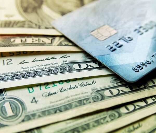 Dólar Qatar: qué sucede si me paso del tope de US$300