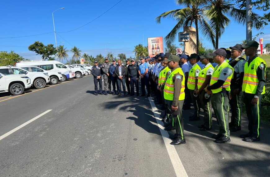 Autoridades lanzan programa «Navidad Segura en los Aeropuertos»