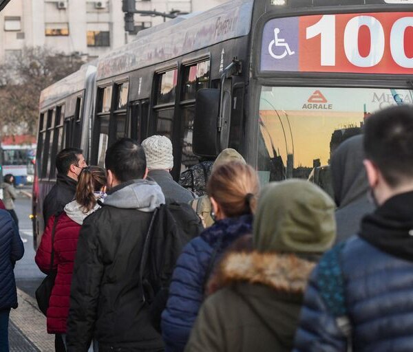 A partir del 1 de enero suben las tarifas del transporte público y desde marzo habrá ajustes todos los meses