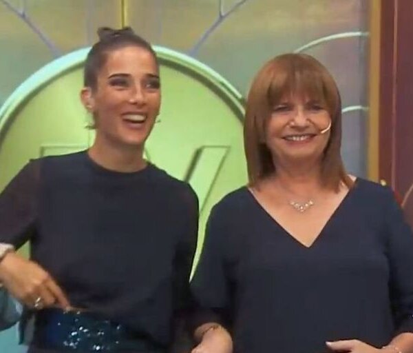 La inesperada coincidencia de vestuario de Juana Viale y Patricia Bullrich que hizo reír a la conductora: “El mismo look”