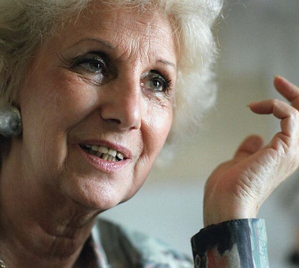Abuelas de Plaza de Mayo informó que encontraron al nieto 132