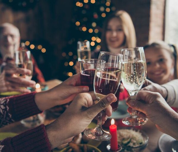 Cinco actitudes para evitar las peleas familiares en la cena de Navidad