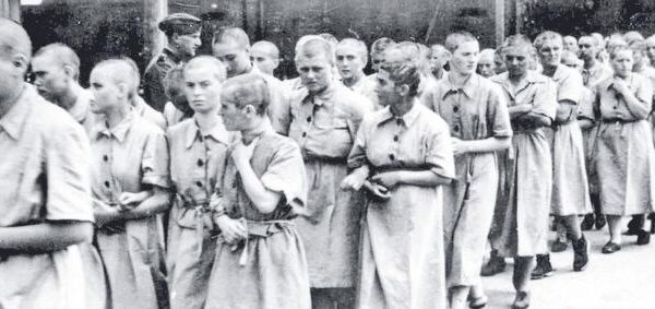 El Holocausto, según Primo Levi: el horror acabó, los interrogantes siguen