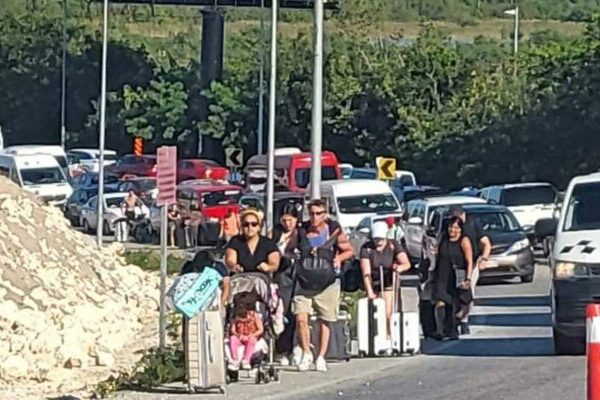 Cancún: medio año tardará el destino en recuperarse de la alerta de USA por los taxistas