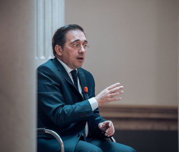 Albares asegura que España está lista para un "no acuerdo" sobre Gibraltar
