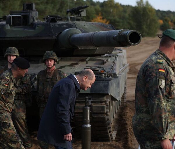 Bajo presión, Alemania finalmente acepta el envío de sus tanques a Ucrania
