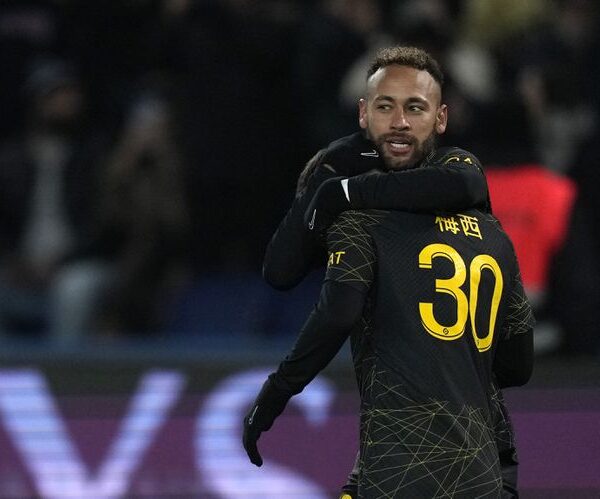Con gol tardío, Reims rescata empate 1-1 ante el PSG