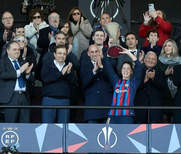 La RFEF aclara la ceremonia de la Supercopa Femenina, la misma que el año pasado y que en la Copa del Rey
