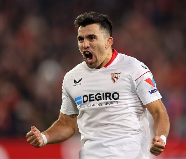 Liga de España: Marcos Acuña se llevó los aplausos por su golazo y hubo silbidos para “Papu” Gómez en su reaparición en Sevilla tras el Mundial