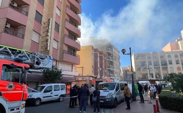 Muere una mujer de 69 años en el incendio de su casa en Sagunt