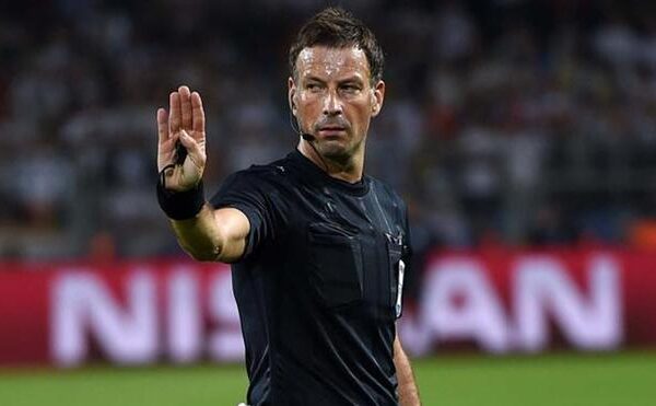 Clattenburg, obligado a huir de Egipto tras recibir amenazas
