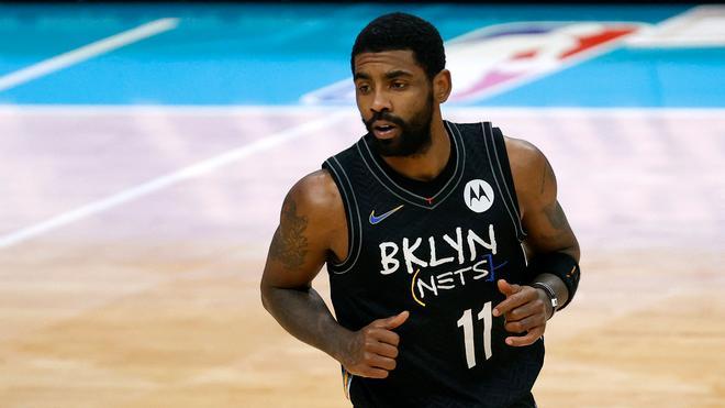 Los Mavericks hacen oficial el fichaje de Irving