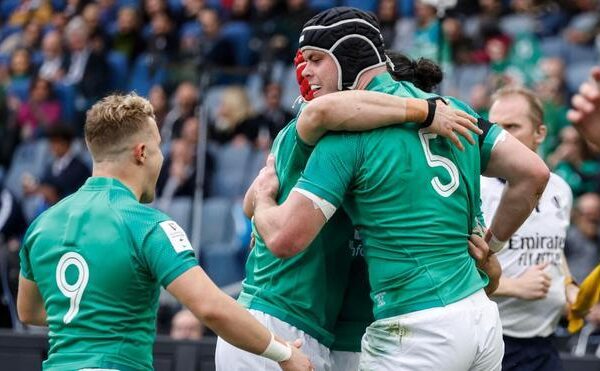 Irlanda sufre e Inglaterra se aferra a sus opciones