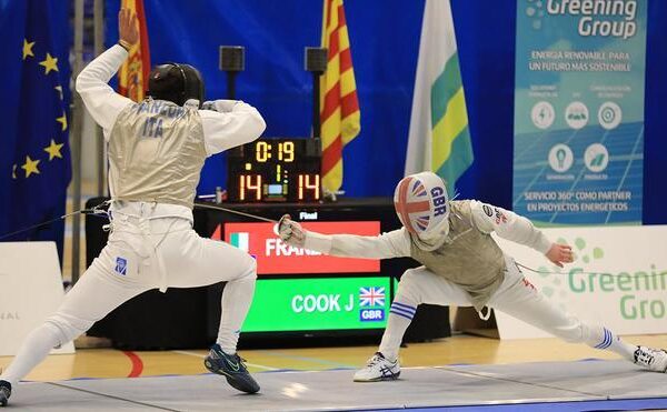 El britànic Jaimie Cook i l’equip d’Itàlia, guanyadors de la Copa del Món de Floret Júnior Masculí de Sabadell 2023