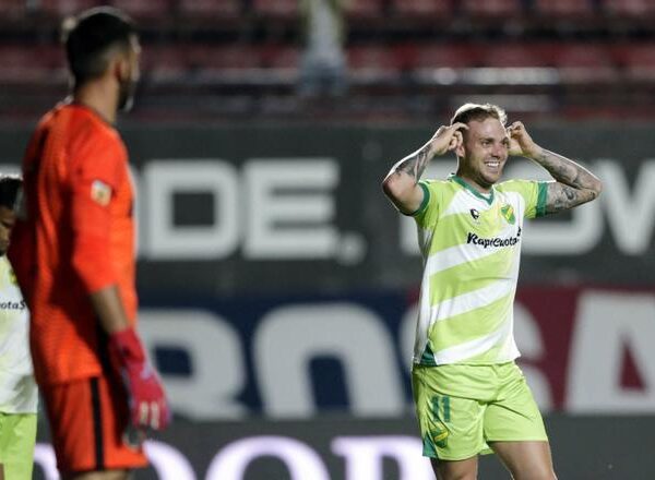 Defensa y Huracán se estrenan con sendos triunfos en la Copa Argentina