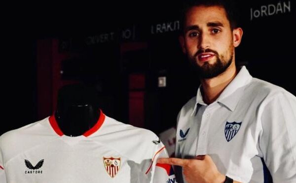 Januzaj ultima su cesión hasta junio en el Basaksehir de Estambul