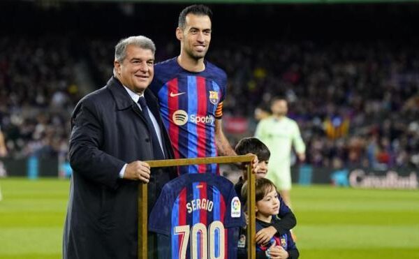 Días decisivos para la renovación de Busquets por el Barça