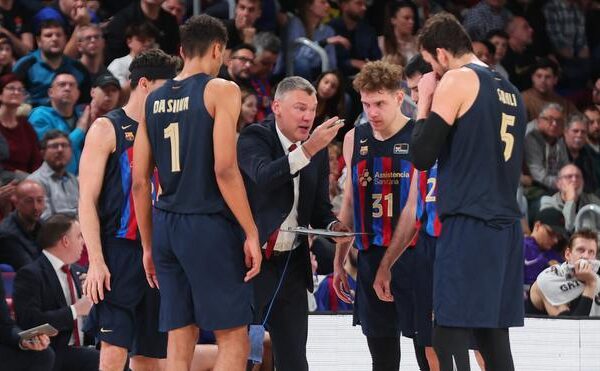 Tremenda bronca de Jasikevicius: “Laprovittola no puedes jugar por tu jodida cuenta”