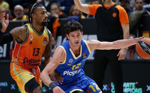 El Valencia juega con fuego y quema su racha ante el Maccabi