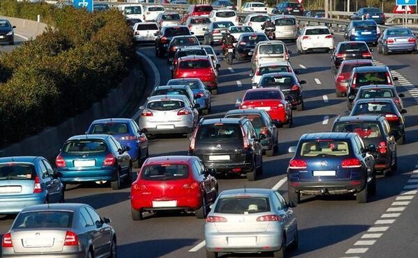 ¿Sabes que hay una excepción de la DGT con la que puedes conducir a 150 km/h?