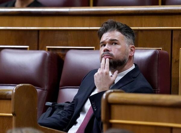 Los aliados de Sánchez optan por la prudencia y la espera antes de respaldar la propuesta del PSOE