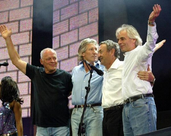 La guerra eterna de Pink Floyd: la mujer de Gilmour llama “misógino”, “antisemita” y “apologista de Putin” a Roger Waters