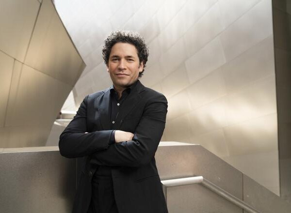 Gustavo Dudamel, nombrado nuevo director musical de la Ópera de París