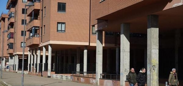 Niñas de 13 años quedan en Zamora para dar palizas a otras, grabarlas y colgarlas en redes sociales