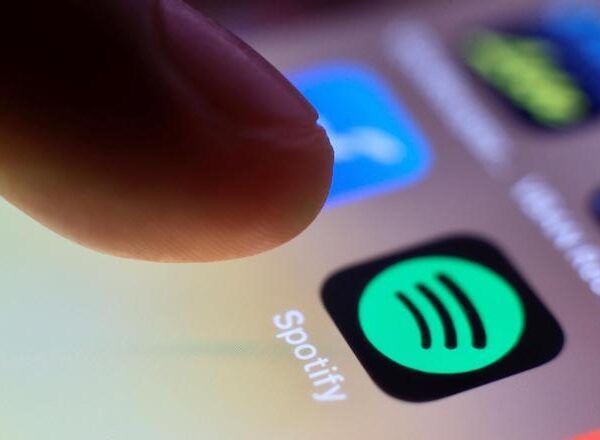 El truco de Spotify con el que gastar menos datos (y escuchar la misma música)