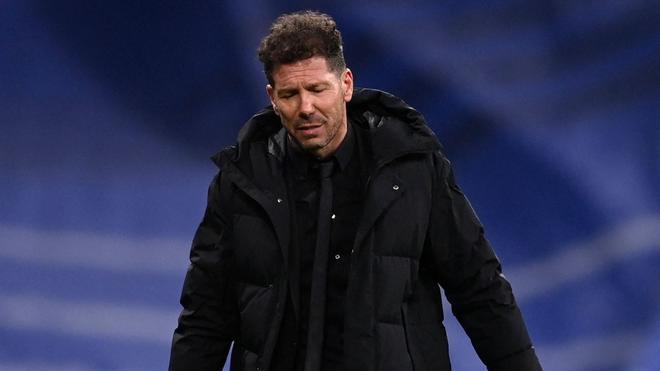 Simeone: “Si expulsas por eso, no quedarían jugadores en el campo”