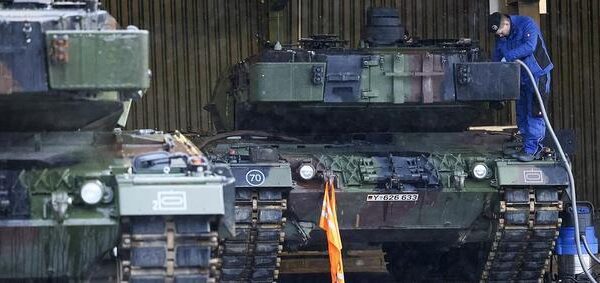 España reforzará la letalidad de sus tanques Leopard antes de enviarlos a Ucrania