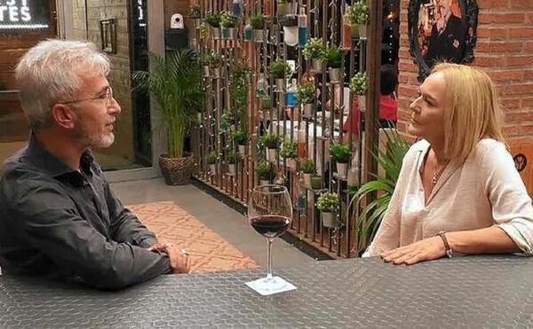 Soltero de First Dates se emociona al recordar un problema médico que tuvo en el pasado