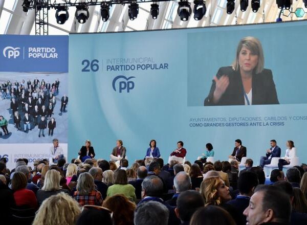 Alcaldesas veteranas del PP cargan contra el feminismo de Montero: “Se creen las salvadoras”