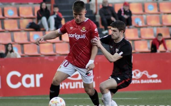 La falta de gol priva de la victoria al Nàstic