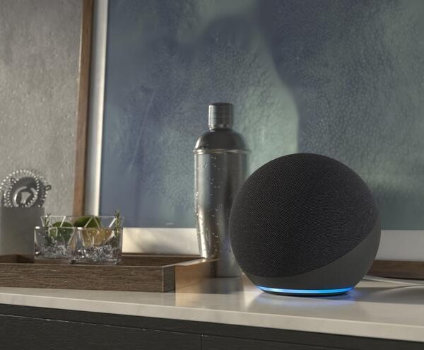 ¿Tienes Alexa en casa? Atención con esta alerta de la OCU