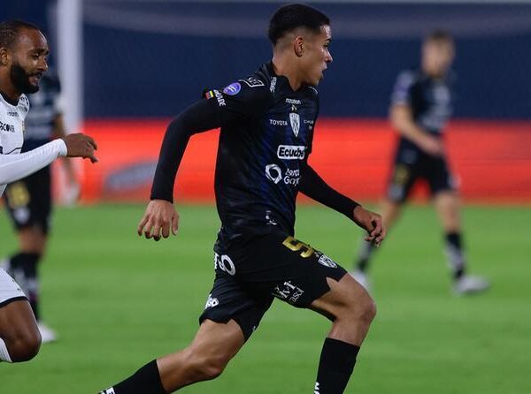 La última locura del Chelsea se llama Kendry Páez