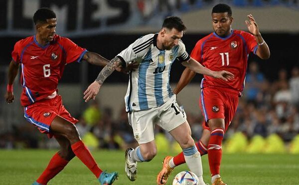 ¡Messi alcanza los 800 goles!