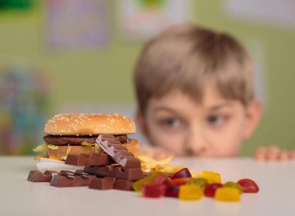 Alerta sobre el imparable avance del hígado graso: “Es mucho más barata la comida basura que la sana””